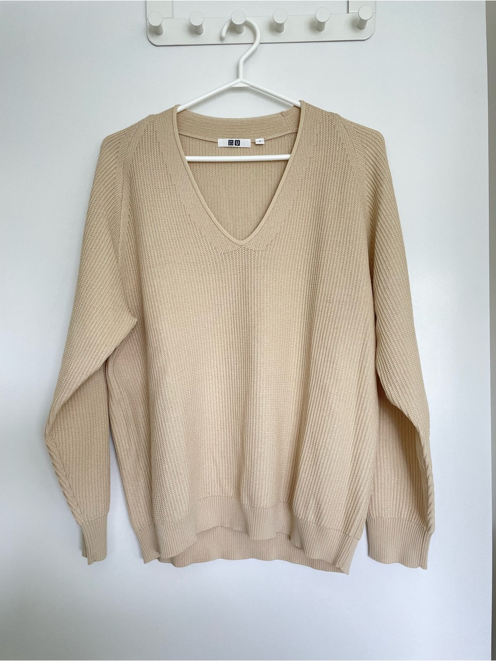 Uniqlo Women’s V-Neck Sweater in Light Beige
